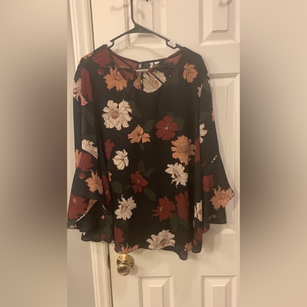 Brand - Est.1946
Size: 18/20
